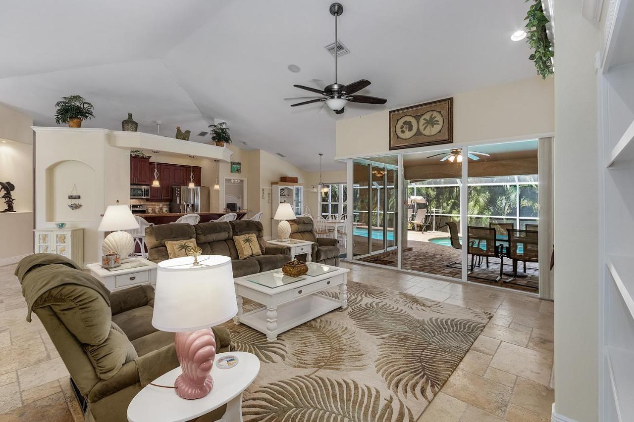 Luxury Home, Hot Tub, Heated Pool, Tiki Bar - Villa Spain Cape Coral Ngoại thất bức ảnh