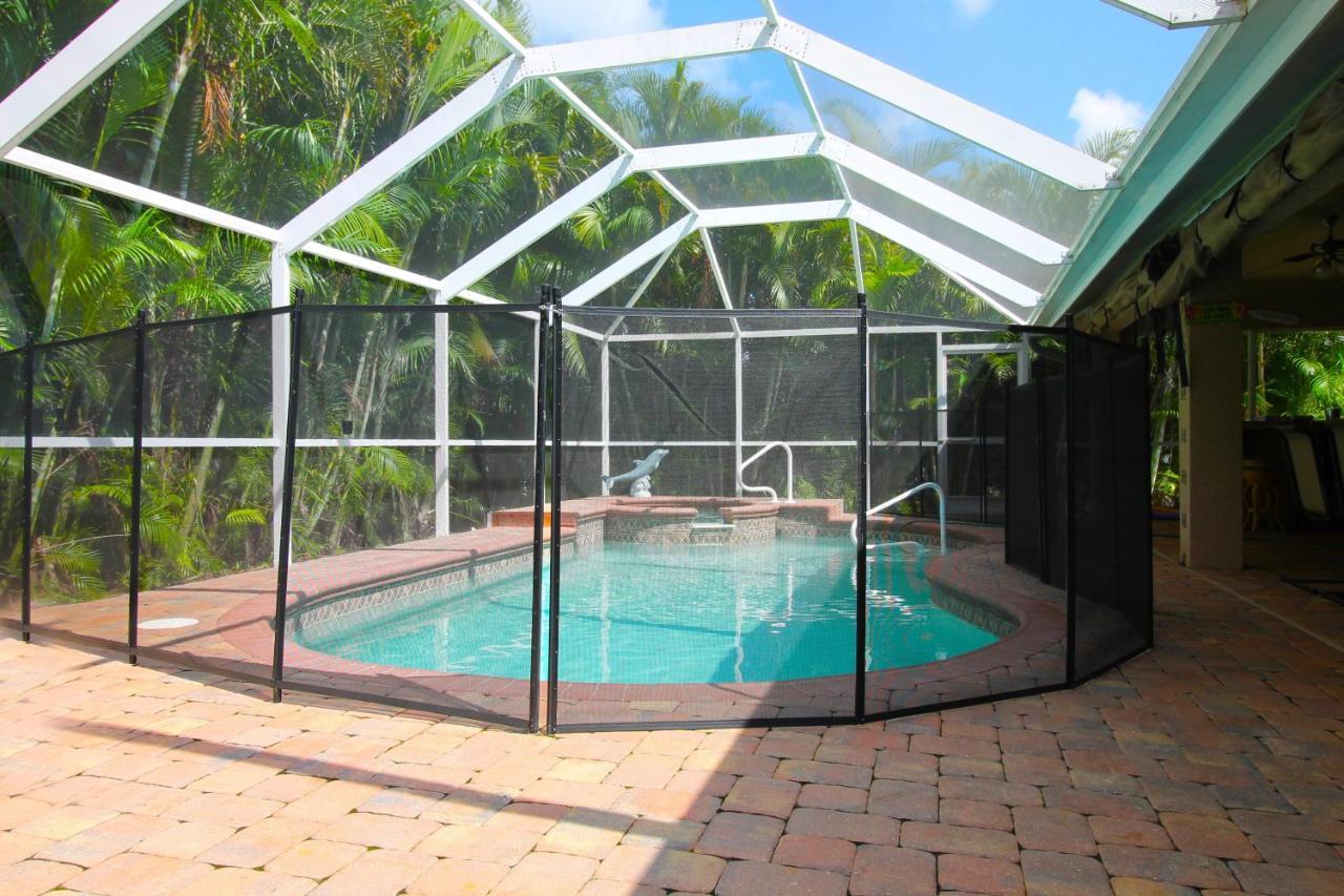 Luxury Home, Hot Tub, Heated Pool, Tiki Bar - Villa Spain Cape Coral Ngoại thất bức ảnh