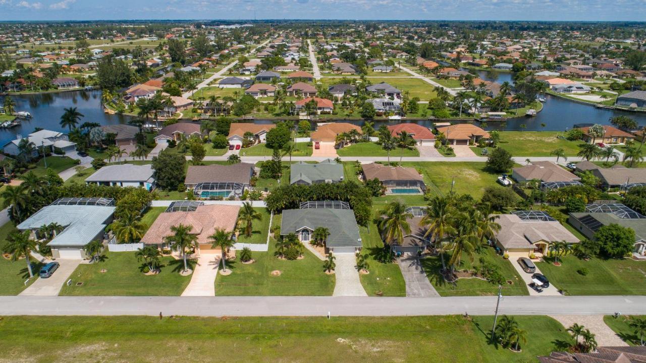 Luxury Home, Hot Tub, Heated Pool, Tiki Bar - Villa Spain Cape Coral Ngoại thất bức ảnh
